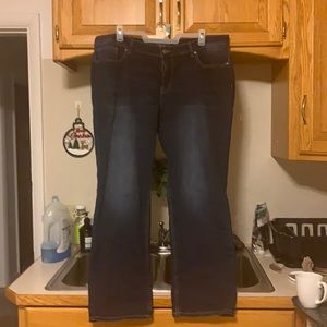 New without tags Maurices mid-rise straight leg jeans. 22w regular